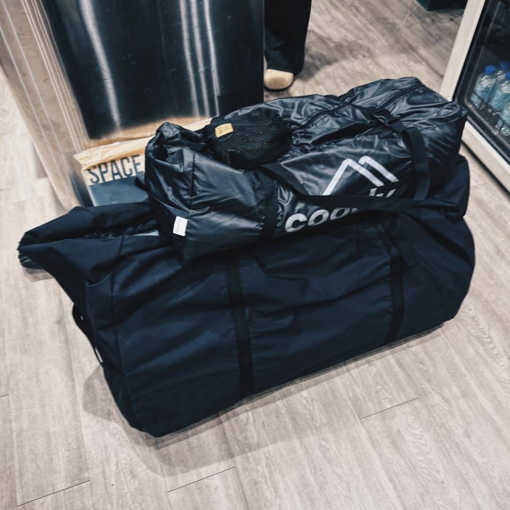 coody inflatable tent in a bag